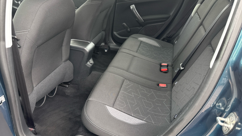 Peugeot 2008 1.2 PureTech Active 5dr Petrol Estate